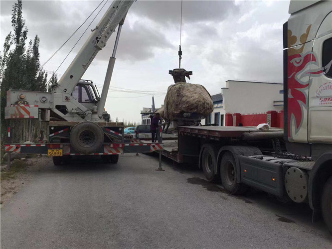 古塔区狭窄场地（如小区、车间）适合用哪种吊车？